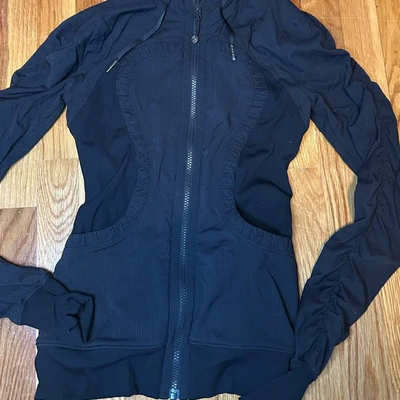 LULULEMON jacket - Picture 2 of 3